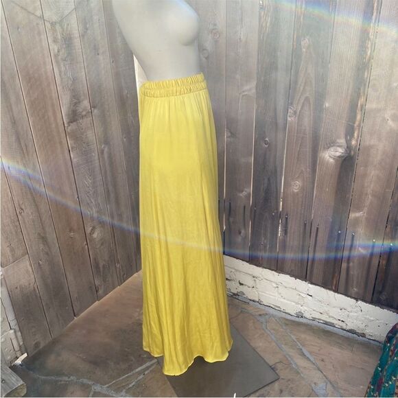 Zara yellow silky maxi skirt size small - Picture 5 of 7